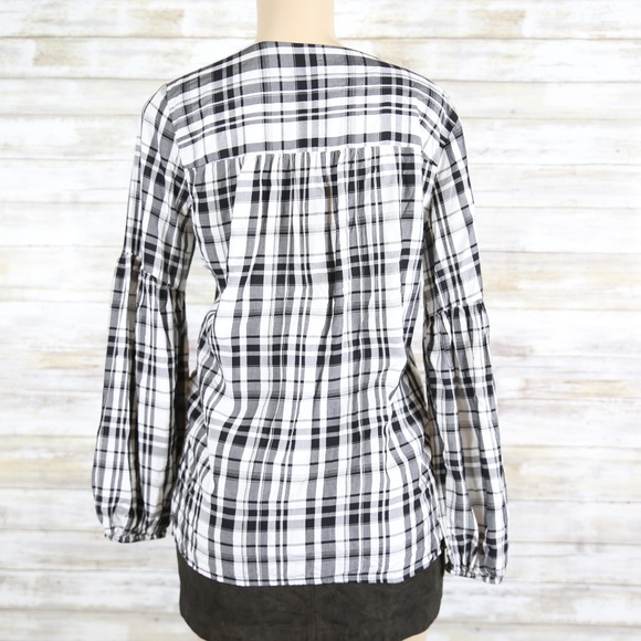 LOFT white & black bell sleeve top sz XS - Picture 3 of 7